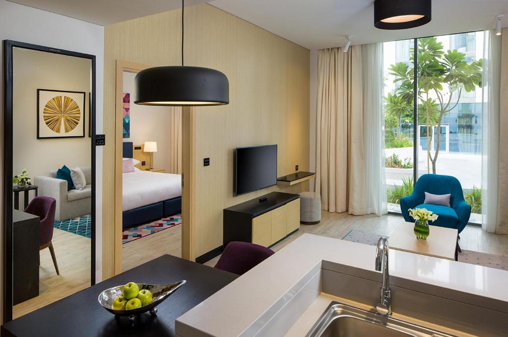 هتل سیلور فاکس هومز - SILVER FOX HOMES