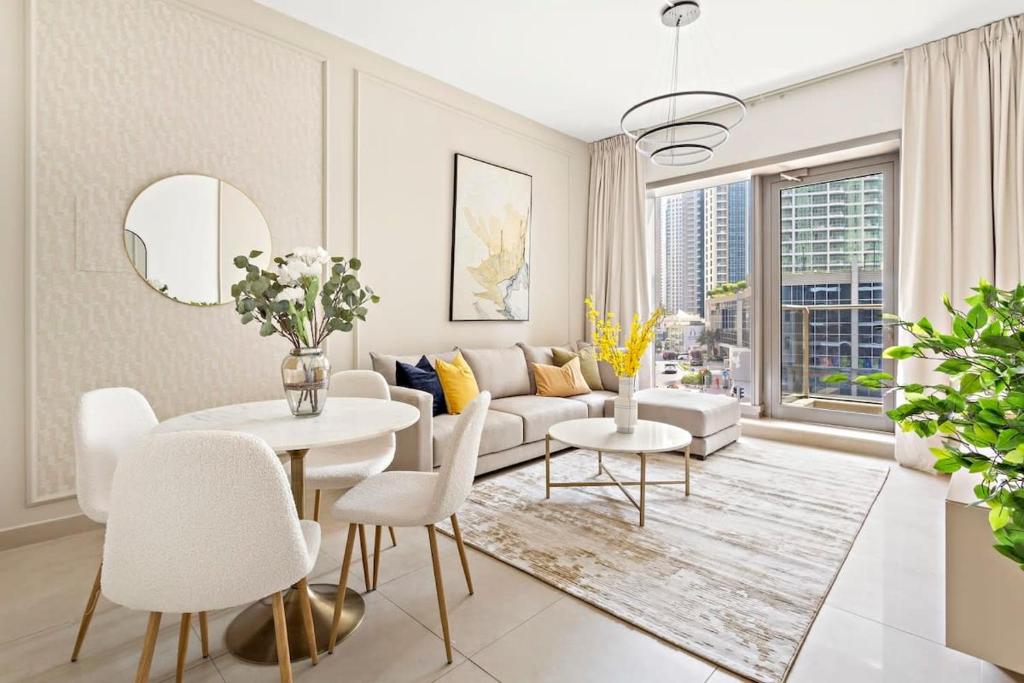 هتل سیلک هاوس دبی مارینا 1 بی دی آر ویت پول اند جیم این اسپارکل تاور - Silkhaus Dubai Marina 1BDR with pool & gym in Sparkle Tower