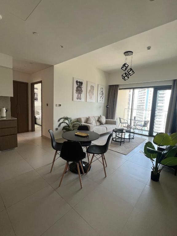 هتل برج رویال - لاکچریوس آپارتمان نییر برج خلیفه و دبی مال - Burj Royale - Luxurious Apartment Near Burj Khalifa & Dubai Mall