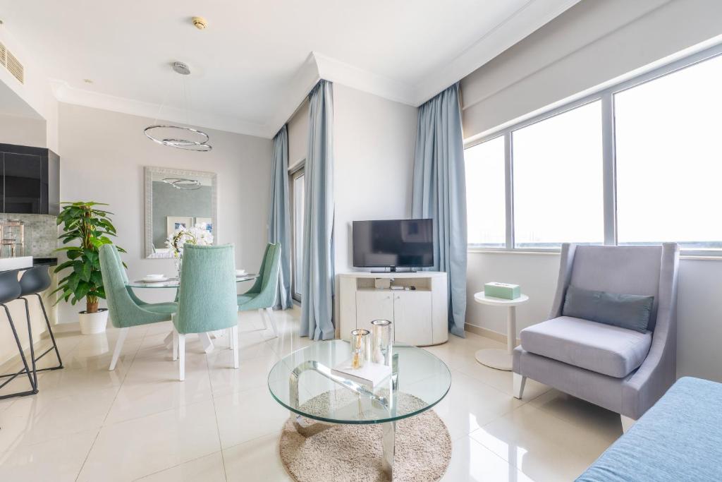 داون تاون لاکچری - برج خلیفه ویو - 5 استار هتل فسیلتیز - 5 مینی والک تو دبی مال - Downtown Luxury - Burj Khalifa View - 5-star Hotel Facilities- 5 min walk to Dubai Mall
