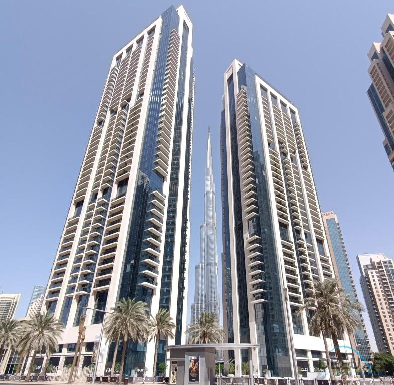 هتل آپولنت 1 بی آر ات اک وان اک تو تاور 1 داون تاون دبی بای دلاکس هالیدی هومز - Opulent 1BR at Act One Act Two Tower 1 Downtown Dubai by Deluxe Holiday Homes
