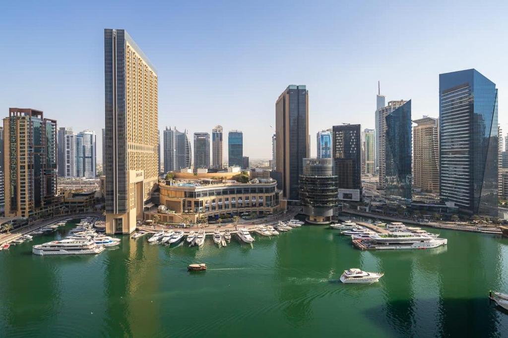 هتل فرانک پورتِر - بی سنترال وست - Frank Porter - Bay Central West