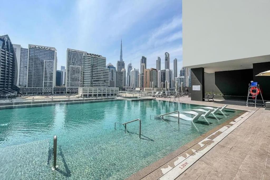 هتل اوپولنت استودیو این ۱۵ نورت ساید - Opulent Studio in 15 Northside