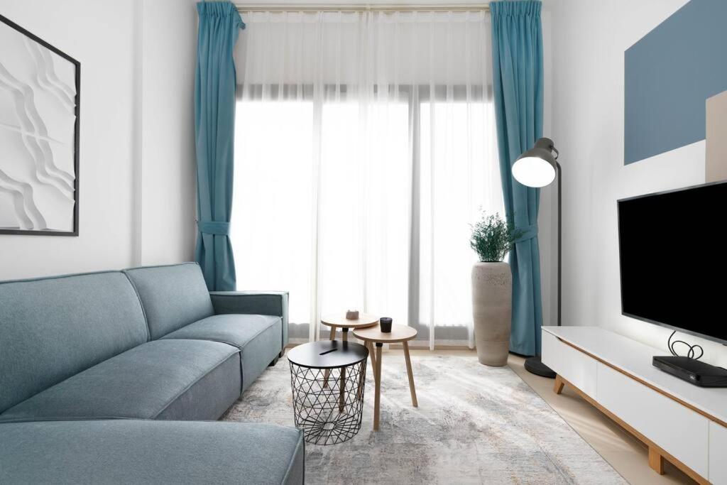 هتل نایس وان بد روم - یونا تاون اسکوئر - Nice 1Bedroom - UNA Townsquare