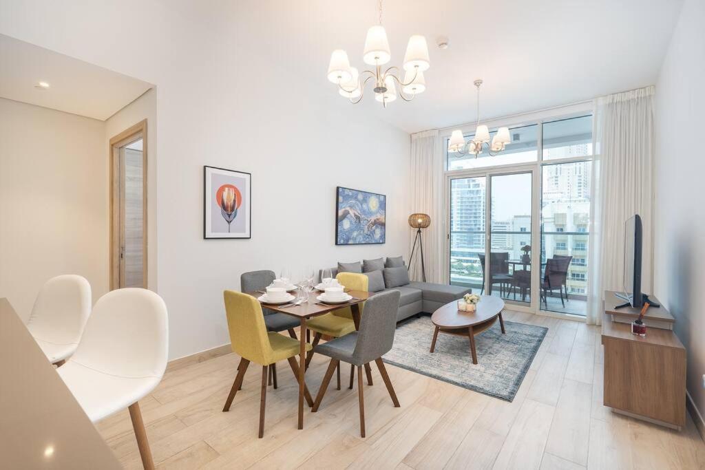 هتل مادرن آپارتمنت این د هارت آف دوبی مارینا - Modern Apartment in the heart of Dubai Marina