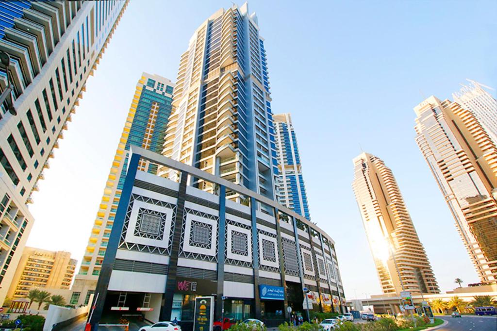 هتل آر اچ- سیتی لیوینگ این استایل، لارج 1 بی آر وید تراس، دبی مارینا - RH- City Living in Style, Large 1 BR with Terrace, Dubai Marina