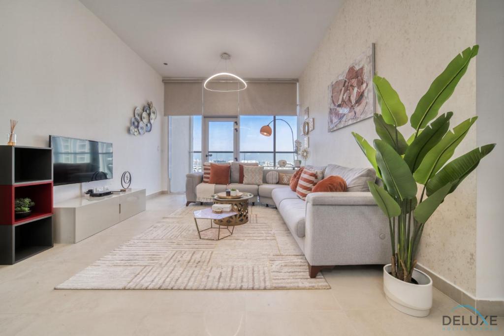 هتل پسفیک 1بی آر در ازیزی سمیا جبل علی بای دلاکس هولیدی هومز - Pacific 1BR at Azizi Samia Jebel Ali by Deluxe Holiday Homes
