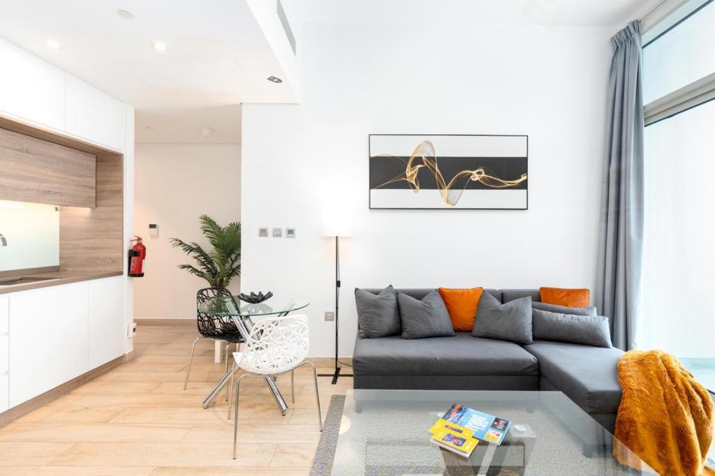هتل گست ردی - استننینگ مارینا آپت نییر د بیچ - GuestReady - Stunning Marina Apt near the beach
