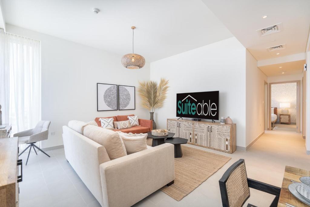 هتل یونیکلی دیزایند 2 بد آپت این دبی کریک هاربر بای سوئیتبل اینتیریورز - Uniquely Designed 2 bed apt in Dubai Creek Harbour by Suiteable Interiors