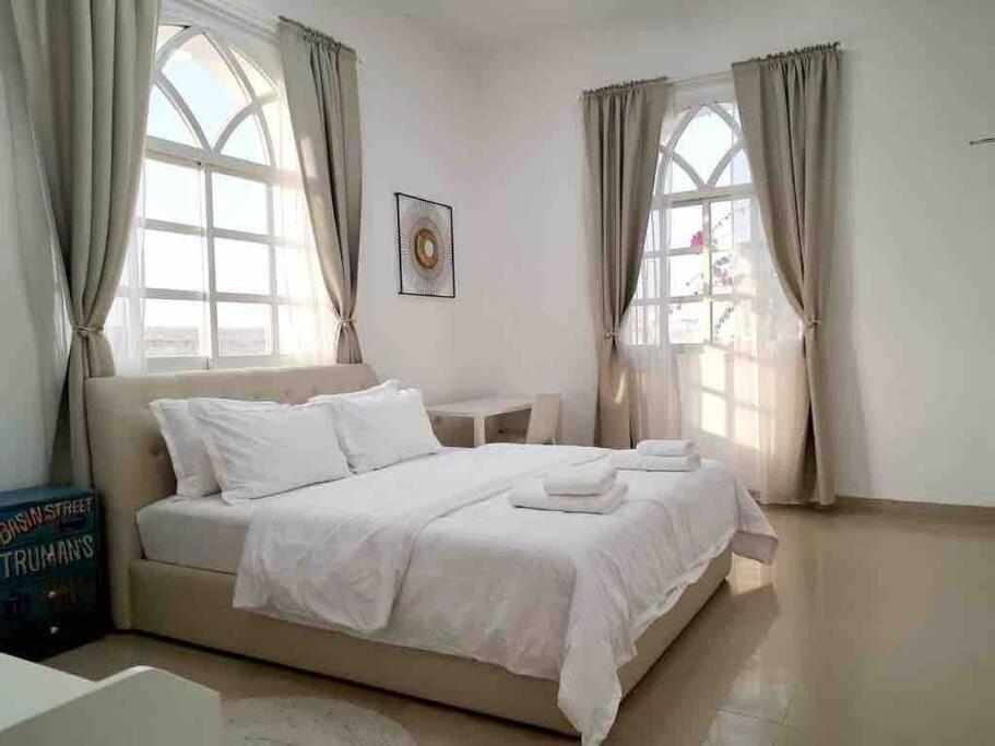 هتل ویلا 9 پالمز بیچ Villa 9 Palms Beach