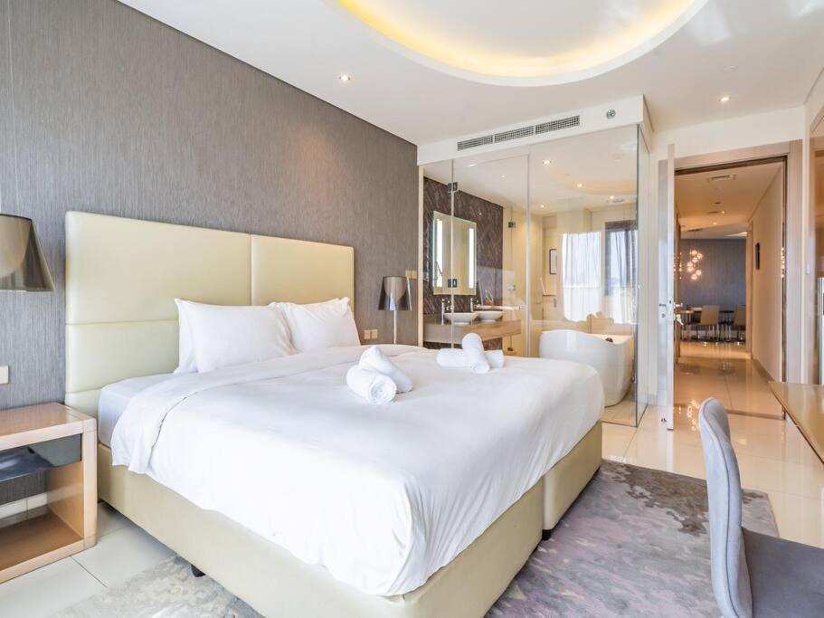 هتل الگانت اسکیپ 3BHK ویت کپتیوتینگ ویوز - Elegant Escape : 3BHK with Captivating Views