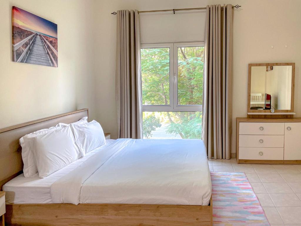 هتل کنوینینت استودیو نیر مترو - Convenient studio near Metro