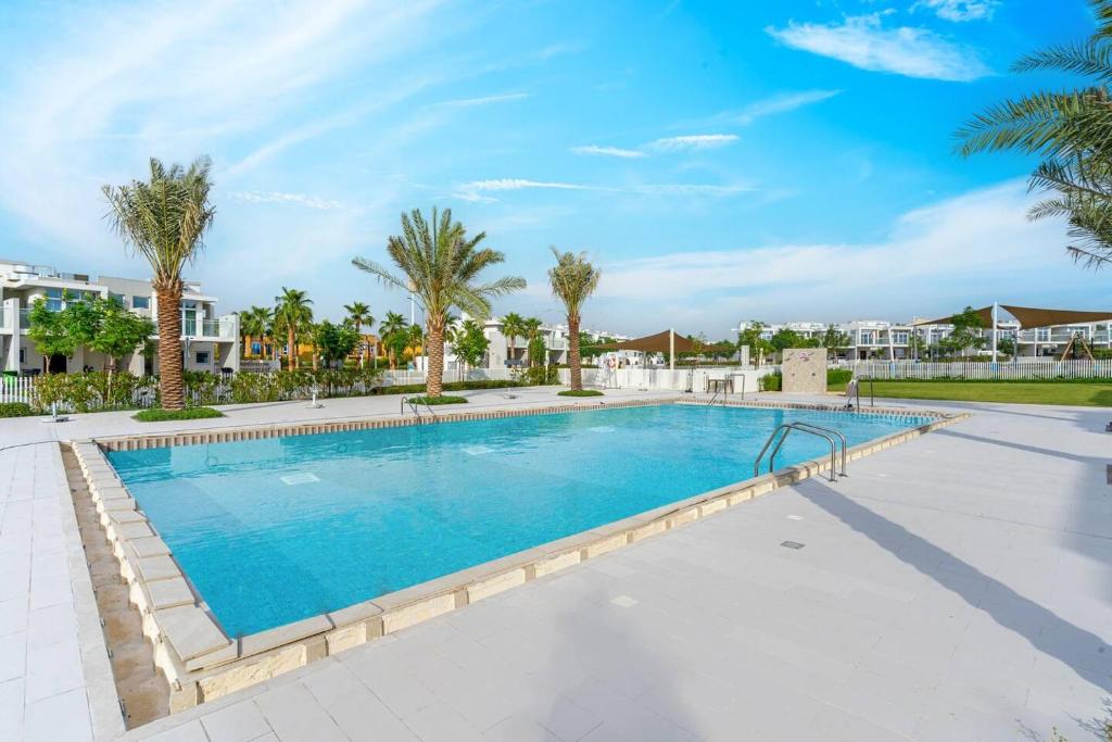 هتل 3-bed برند نیو گاردن ویلا و بی‌بی‌کیو و گیمز-مور - 3-bed Brand New Garden Villa & Bbq And Games-more