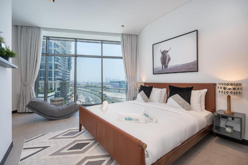 هتل کنتمپراری رنچ لیوینگ وید برج خلیفه ویو - Contemporary Ranch Living with Burj Khalifa View