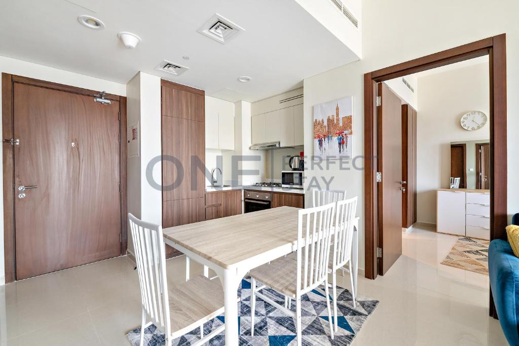 هتل این د هارت اف بیزنس بی - بیلز اینکلودد - In the heart of Business Bay - Bills included