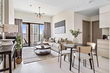 هتل سیلکهاوس سافیسکتد 1 بی دی آر این داونتاون پریمیم تاور - Silkhaus sophisticated 1BDR in Downtown premium tower