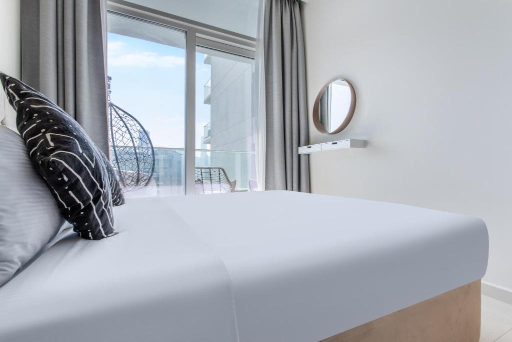 هتل ریوا رزییدنسیز - وان بد روم آپارتمان بای د س هالیدی هومز - Reva Residences - One Bedroom Apartment by the S Holiday Homes