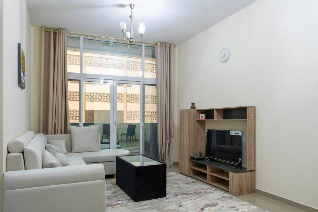 هتل بیوتیفول 1 بی آر فلت این اسپورتس سیتی - Beautiful 1 BR flat in Sports City