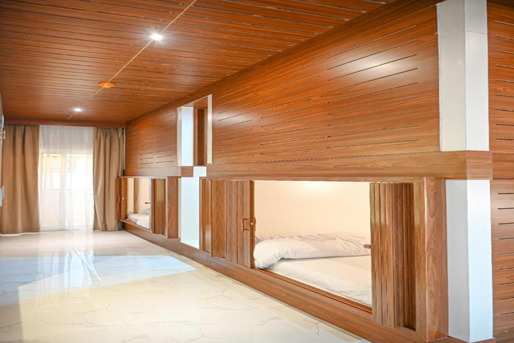 هتل یوی پاد هاستل - Yoi Pod Hostel