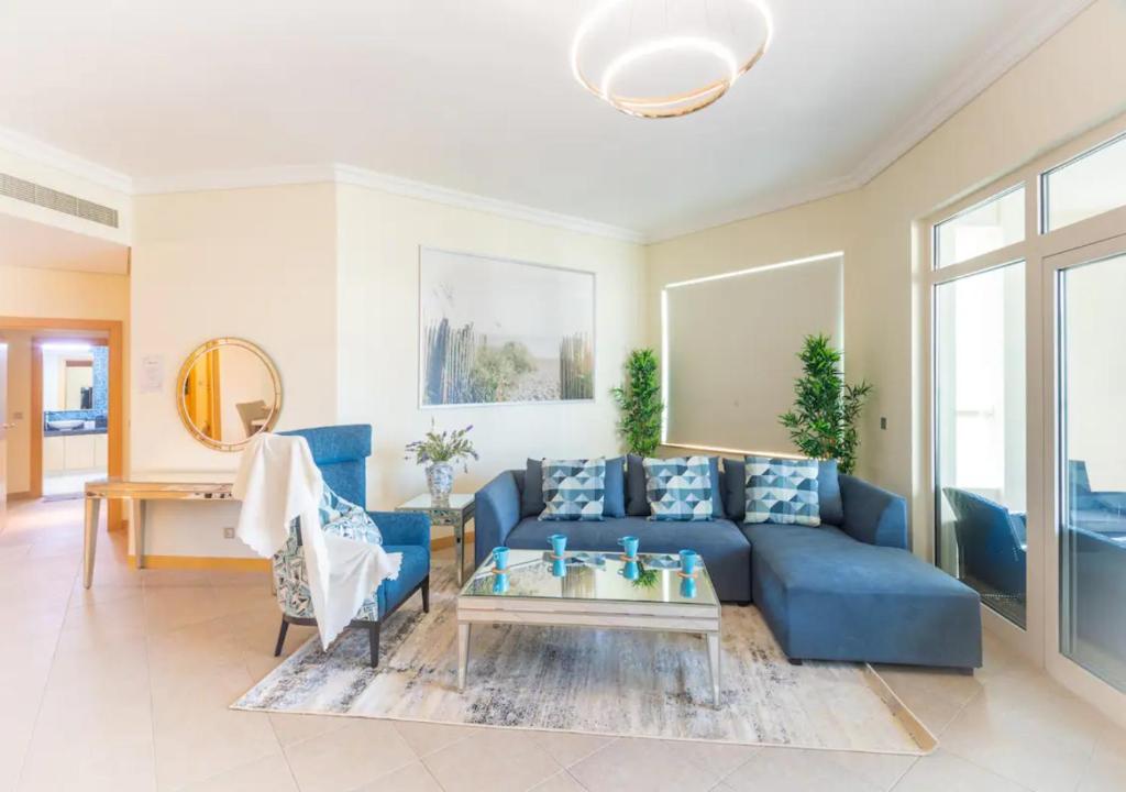 هتل لاکچری آپارتمان ویت پول اند بیچ اکسس - Luxury Apartment with Pool & Beach Access