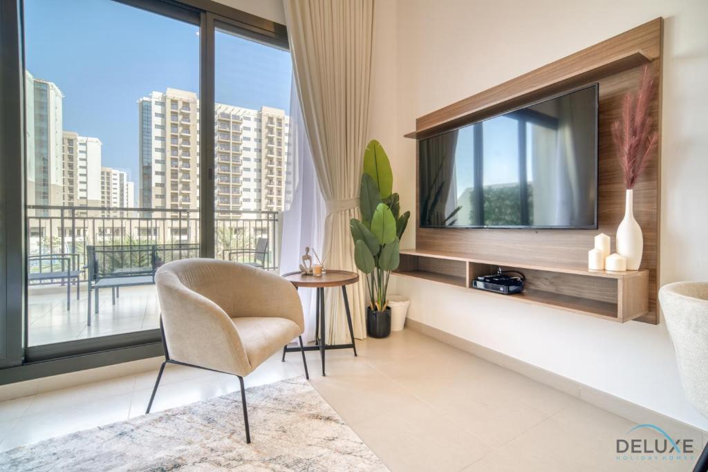 هتل اسلیک استودیو ات یونا تاون اسکوئر دبی لند بای دلاکس هالیدی هومز - Sleek Studio at UNA Town Square Dubailand by Deluxe Holiday Homes