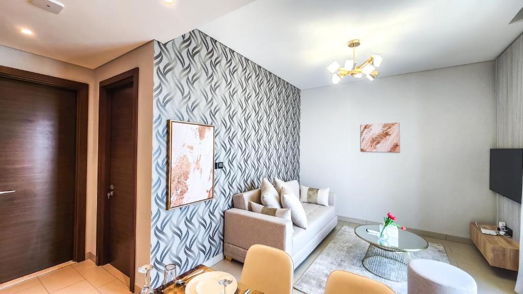 هتل استی بای لاتینم لاکژری 1BR هالیدِی هوم سی وی آر A2410 نِیر بُرج خلیفه - STAY BY LATINEM Luxury 1BR Holiday Home CVR A2410 near Burj Khalifa