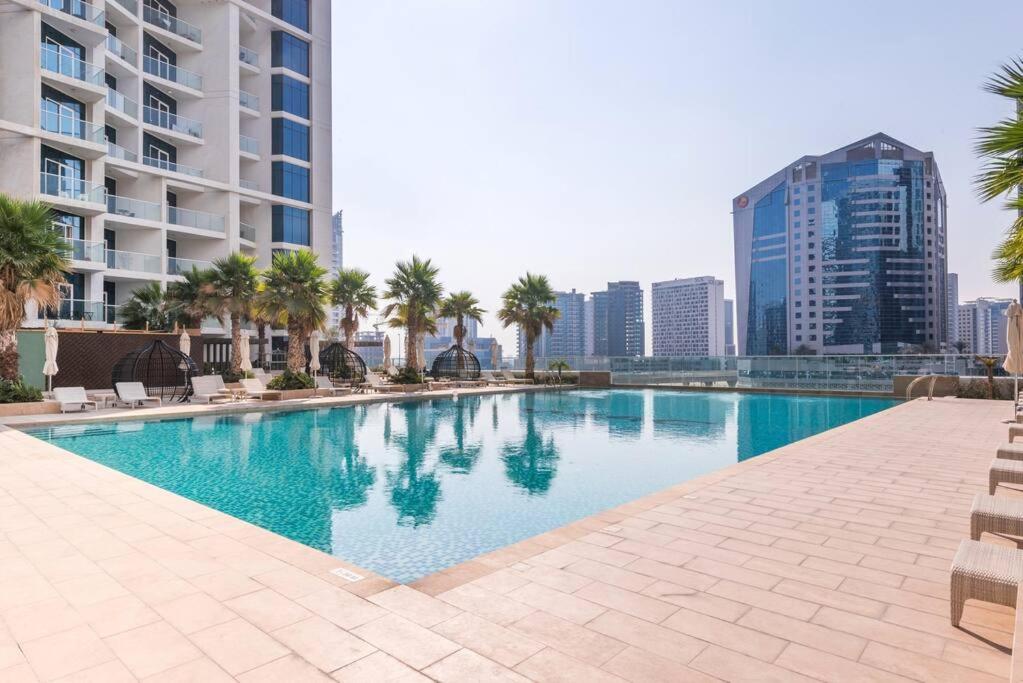 هتل مزن پریوه استودیو 5 مین واک تو دبی مال ویت واتر ویو - Maison Privee studio 5min walk to Dubai mall with water view