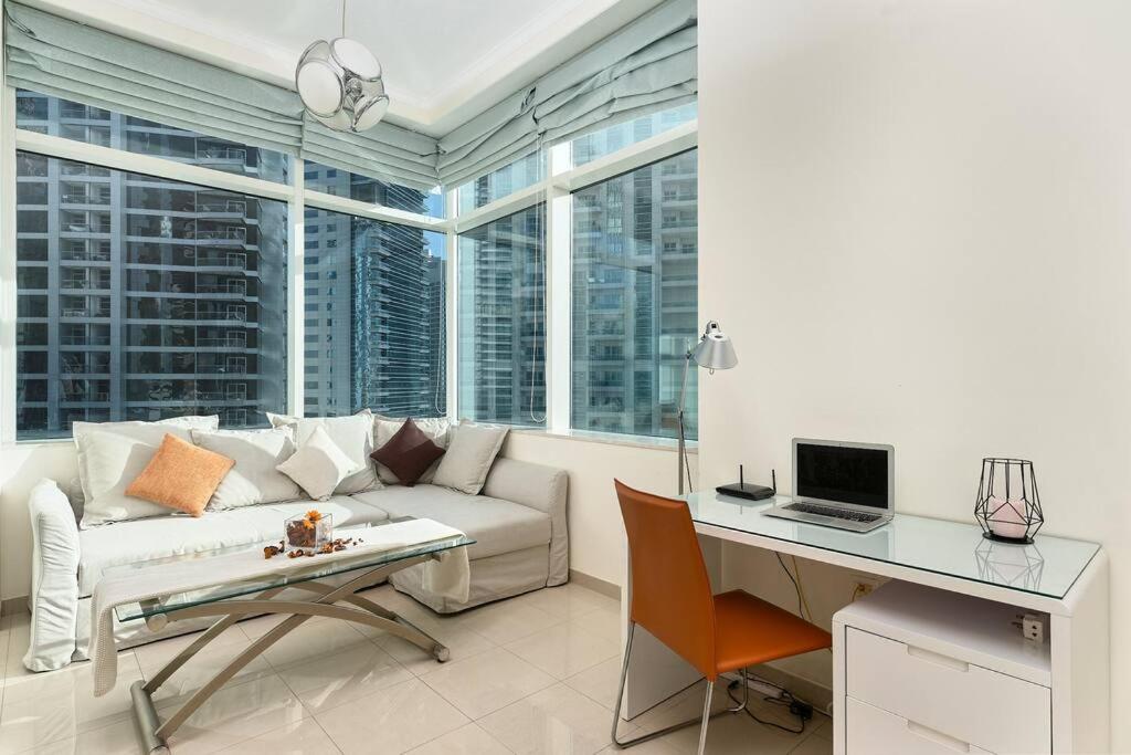 هتل بیوتیفول ۱ بی آر ات بوتانیکا تاور وید سانست ویو دبی مارینا - Beautiful 1BR at Botanica Tower with sunset view Dubai Marina