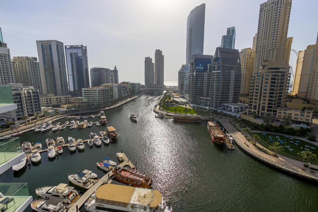 هتل گورجس مارینا ویوز - لاکچری دبی اپارتمان - Gorgeous Marina views - Luxury Dubai Apartment