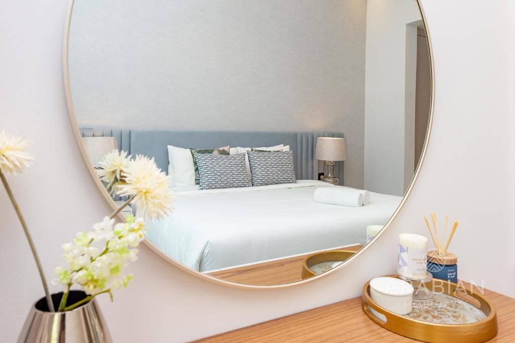 هتل برايت اند کوجيه 2 بی آر ميدز ويش سی وي و ريو بیچ کلاب اکسس - Bright and Cosy 2BRmaids with Sea View and Riva Beach Club Access