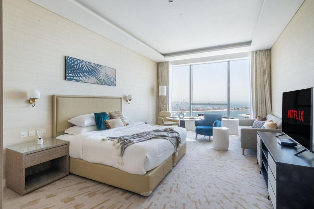 هتل گست ردی - بیجوالد اسکای ات د پالم تاور - GuestReady - Bejeweled sky at The Palm Tower