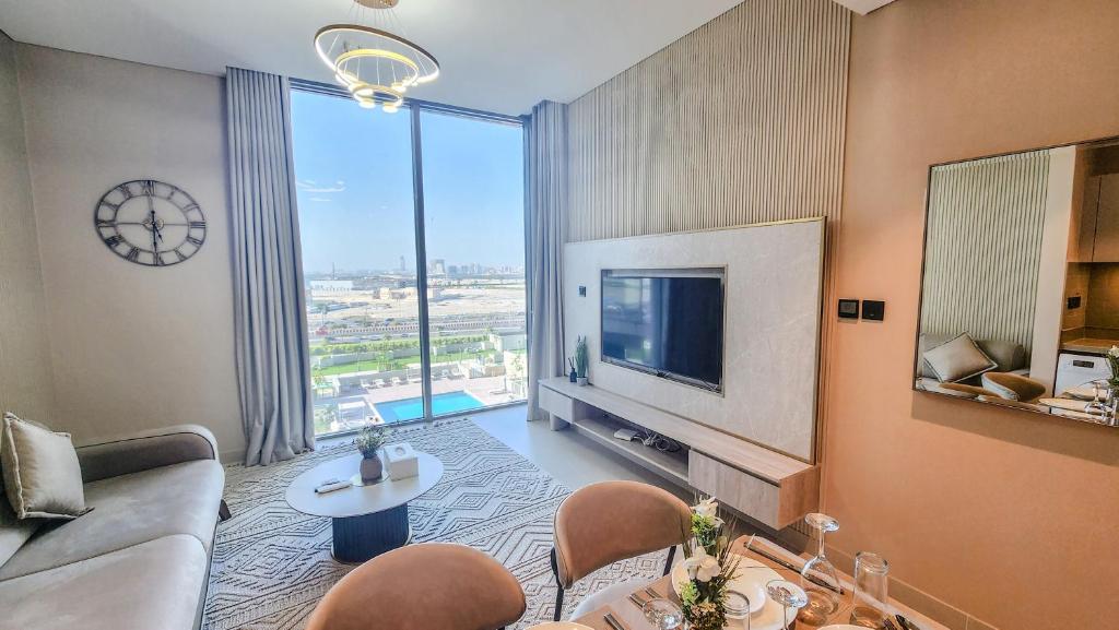 هتل استی بای لاتینم لوکسوری 1BR هالیدی هوم سی وی آر A516 نِر برج خلیفه - STAY BY LATINEM Luxury 1BR Holiday Home CVR A516 Near Burj Khalifa