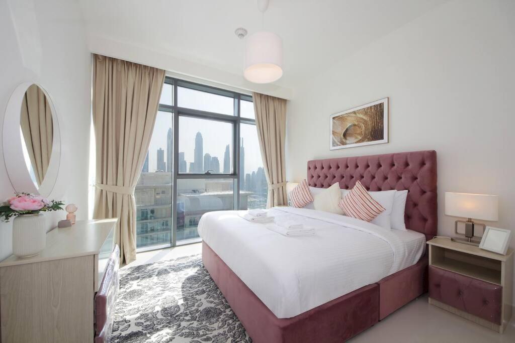 هتل لاکچری استی کیشن - بیچ فرانت آپارتمان وید فانتستیک پالم ویوز - Luxury StayCation - Beachfront Apartment With Fantastic Palm Views