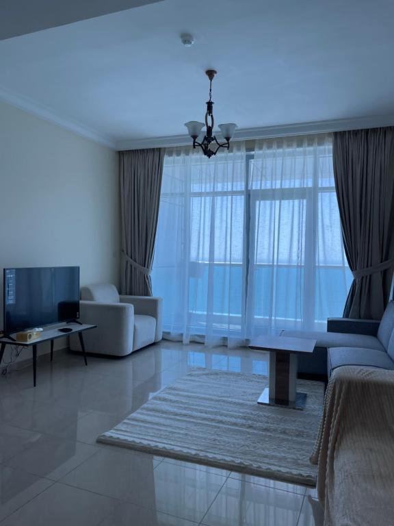 هتل لاولی 2 بی اچ کی جاست 2 مین فروم د بیچ Lovely 2 BHK just 2 min from the beach