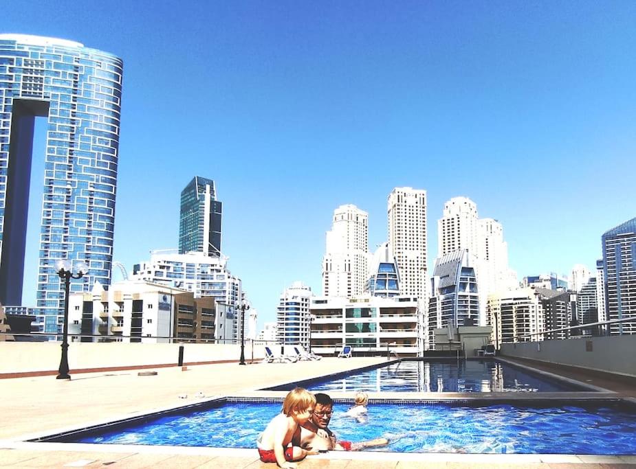 هتل د بهترین بالکنی ویت ویو فور مارینا. - The best balcony with view for Marina.