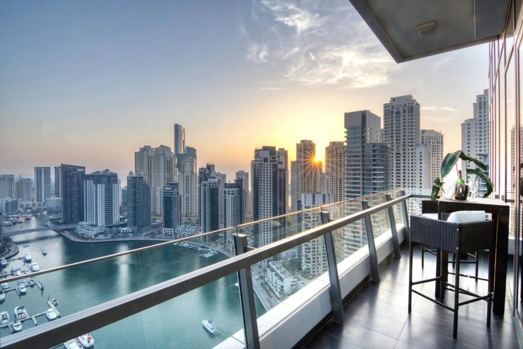 هتل لاکسوری پنت هاوس ات دبی مارینا 360 مارینا ویوز - Luxury Penthouse at Dubai Marina 360 Marina Views