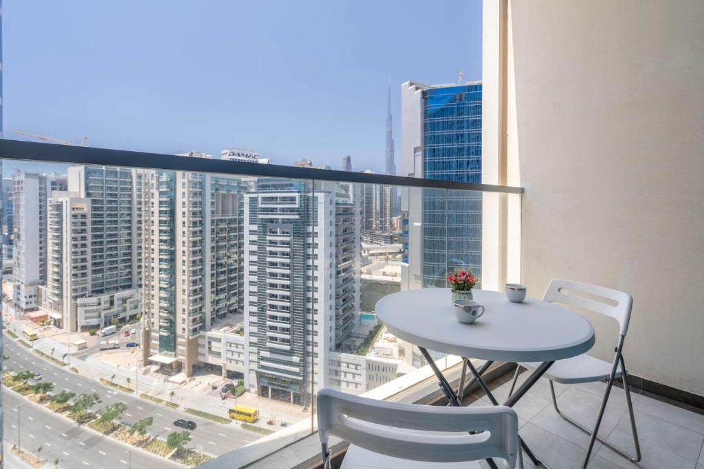 هتل گست ردی - استودیو و پارتشل برج خلیفه ویو - GuestReady - Studio w partial Burj Khalifa view