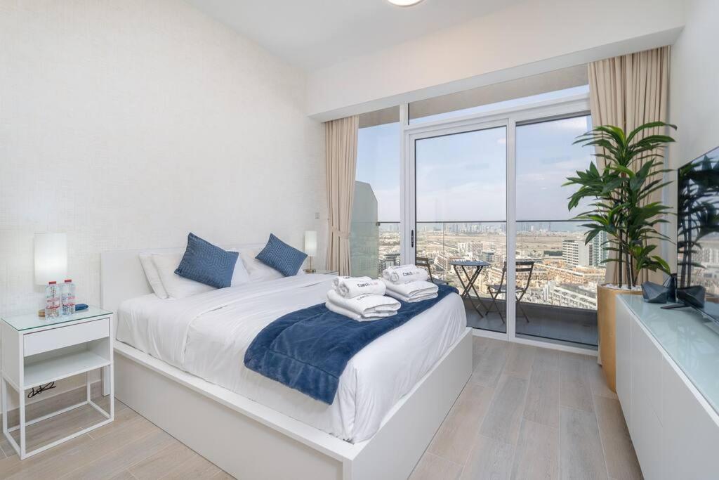 هتل مارینا اند داون تاون ویوز این مودر استودیو - جی وی سی - Marina & Downtown Views in Modern Studio - JVC