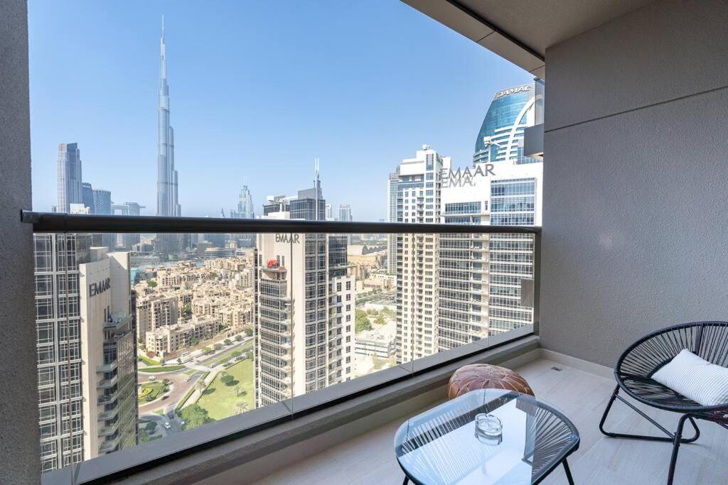 هتل رمانتیک هایدووی و برتیکتینگ برج خلیفه ویو - Romantic hideaway w breathtaking Burj Khalifa view