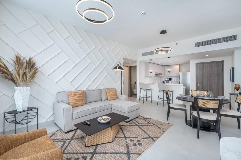 هتل ذ برايت وان رزيدنس با سويتبل اينتريورز - The bright One Residence by Suiteable Interiors