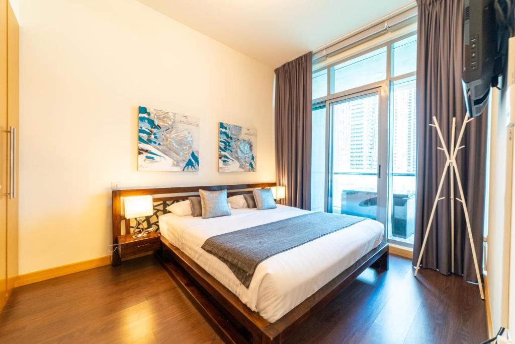 هتل 1 بی آرت در آیریس بلو در دبی مارینا بای پی کی هالیدیز - 1 BR in Iris Blue at Dubai Marina by PK Holidays