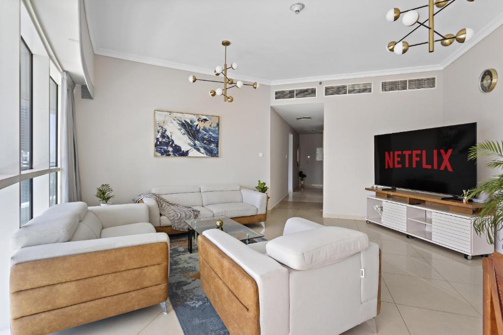 هتل وای کی - بیوتیفول تو بِدْروم ویت مارینا ویوز - VayK - Beautiful Two Bedroom with Marina Views