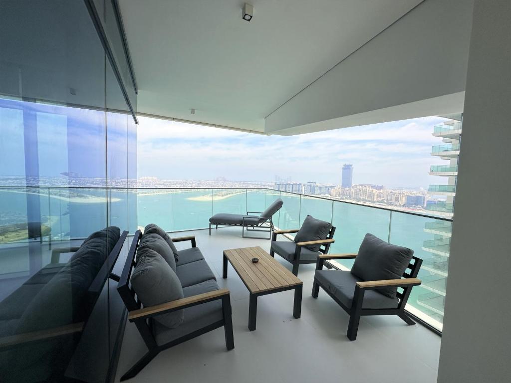 هتل ایزی گو - بیچ ویستا تاور 1 - 3 بدروم اند مید پام ویو - EasyGo - Beach Vista Tower 1 - 3 Bedroom & Maid Palm View