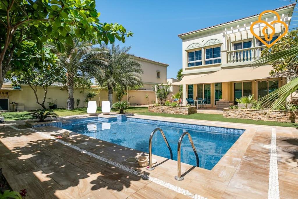 هتل کیزپلیز امیزینگ 2 بی/آر ویلا ویت پرایوت پول، جی وی تی - Keysplease Amazing 2 B/R Villa With private Pool, JVT