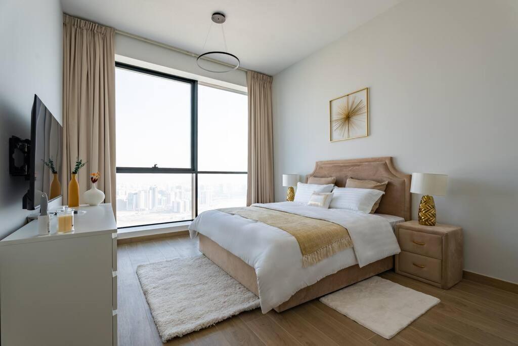هتل اکسکلوسیو 2 بی آر بیچ ویو آپت Exclusive 2BR beach view APT