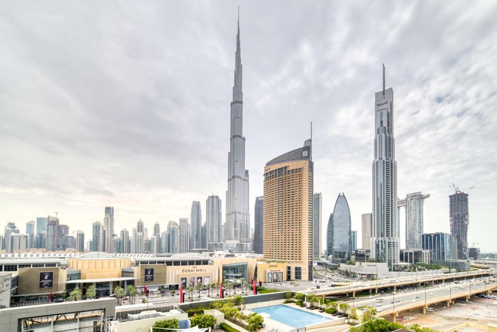 هتل لاگژریس 2 بی آر - داونتاون ویوز بای پی کی هالیدیز - Luxurious 2BR - Downtown Views by PK Holidays