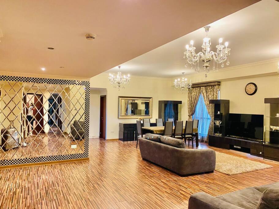 هتل جی بی آر 3 بگ روم اسپیشس بیچ آپارتمان - JBR 3 Bedroom Specious Beach Apartment