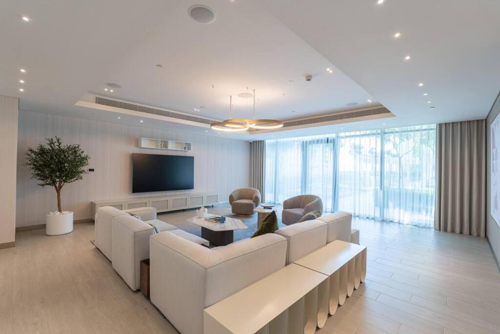 هتل وگو بیچفرانت - پالم ویوز اند پرایوت بیچ - Vogue Beachfront - Palm Views & Private Beach