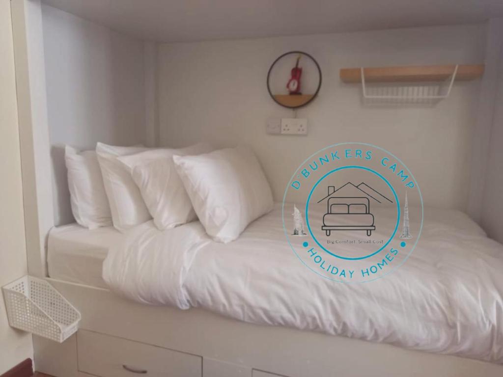 هتل شر د روم این دبی - دی باکرز کمپ - Shared Room in Dubai - D Bunkers Camp