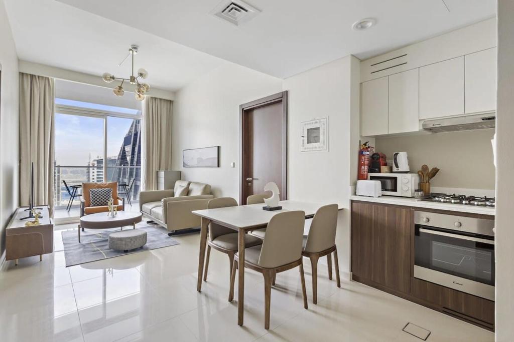 هتل سیلک هاوس برج خلیفه ویو، آیدال فمیلی استی - Silkhaus Burj Khalifa View, Ideal Family Stay